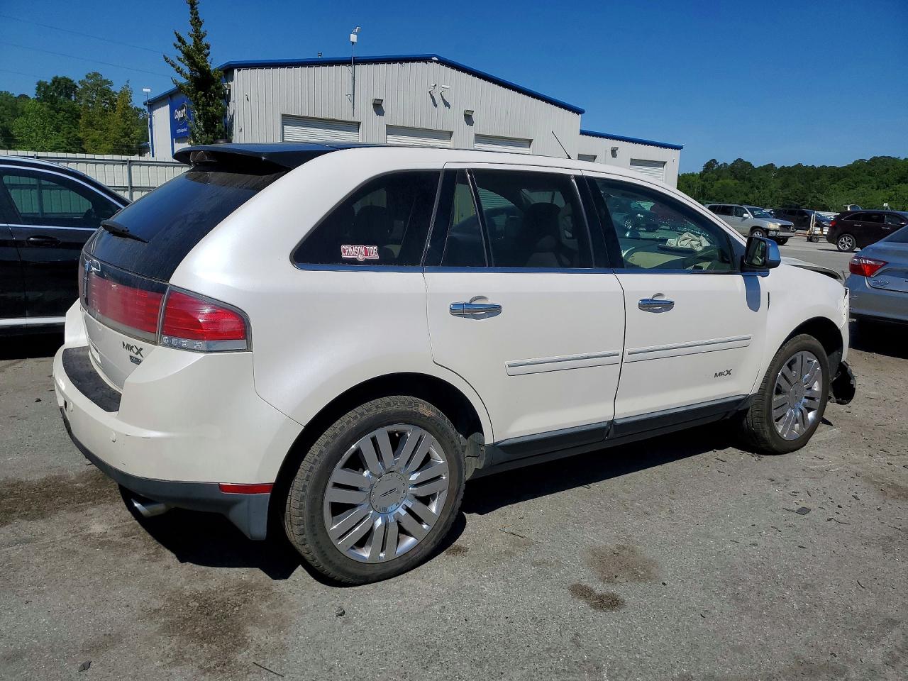 2010 LINCOLN TOWNHOUSE MKX photo 7