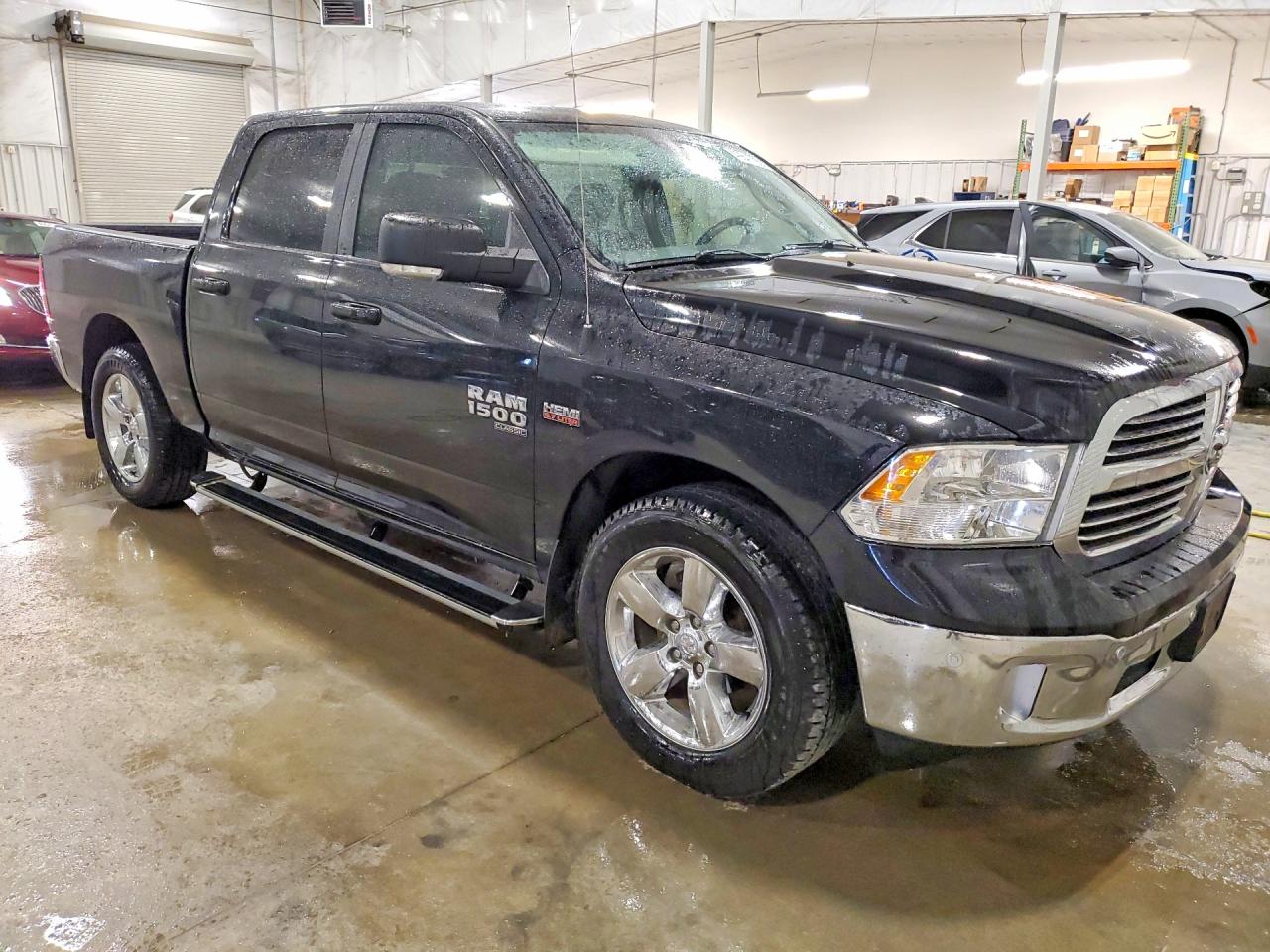 2019 RAM 1500 CLASSIC SLT photo 10
