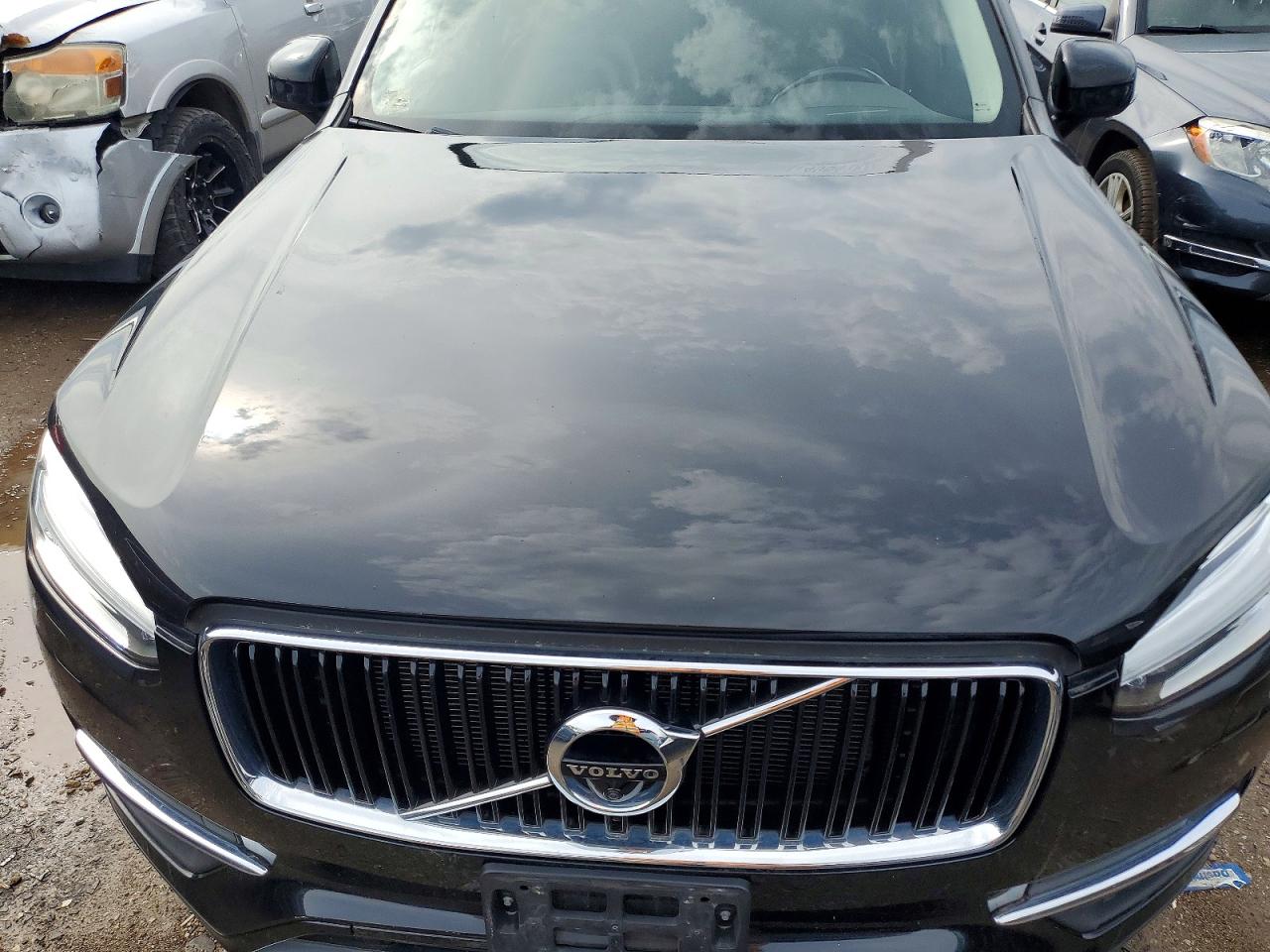 2017 VOLVO XC90 T6 photo 21