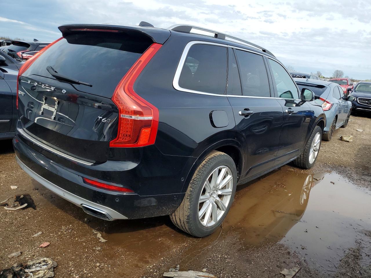 2017 VOLVO XC90 T6 photo 5