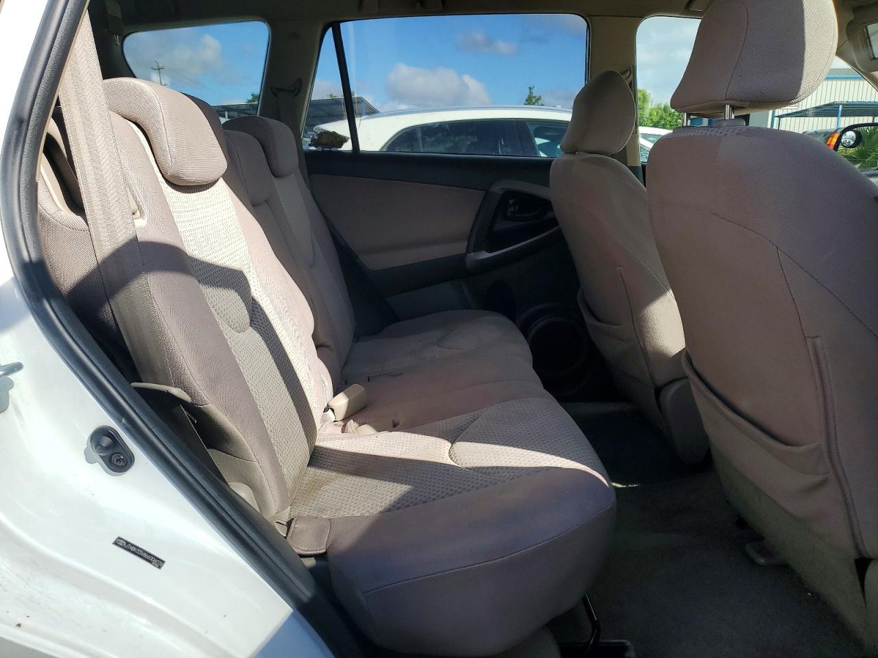 2006 TOYOTA RAV4 BASE photo 31