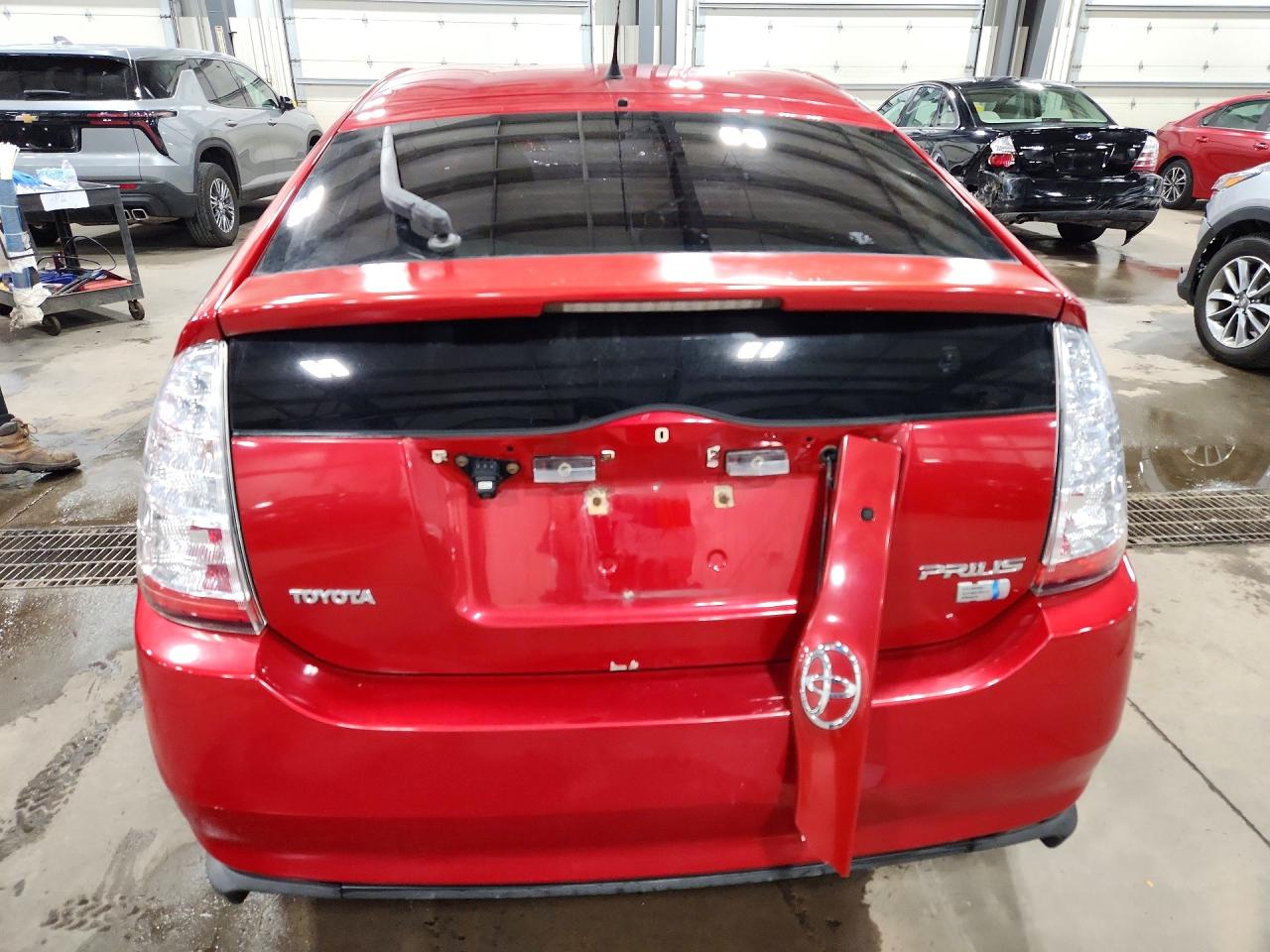 2007 TOYOTA PRIUS BASE photo 16