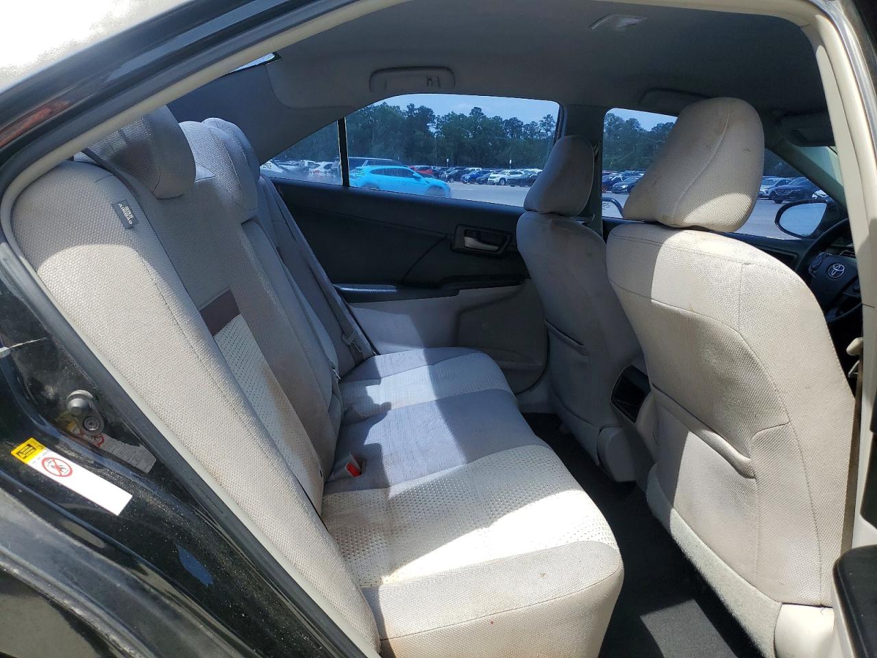2014 TOYOTA CAMRY L photo 19