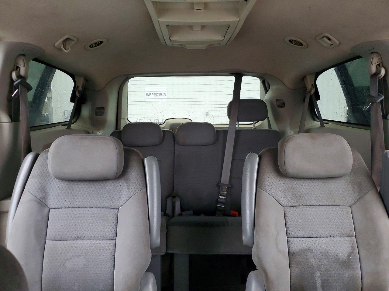 2010 CHRYSLER TOWN & COUNTRY TOURING photo 10