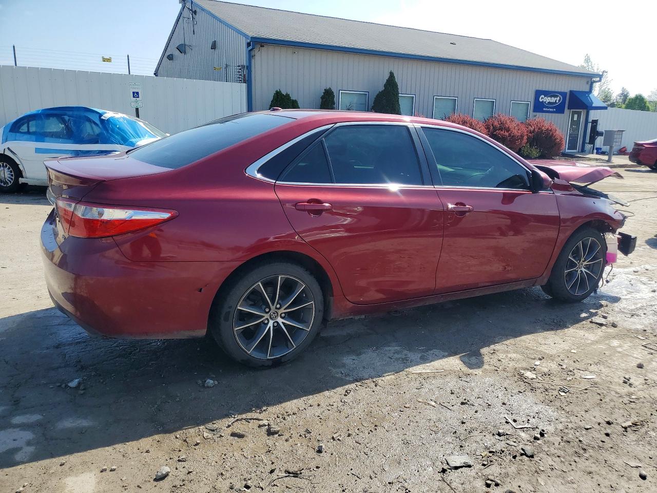 2016 TOYOTA CAMRY XSE photo 5