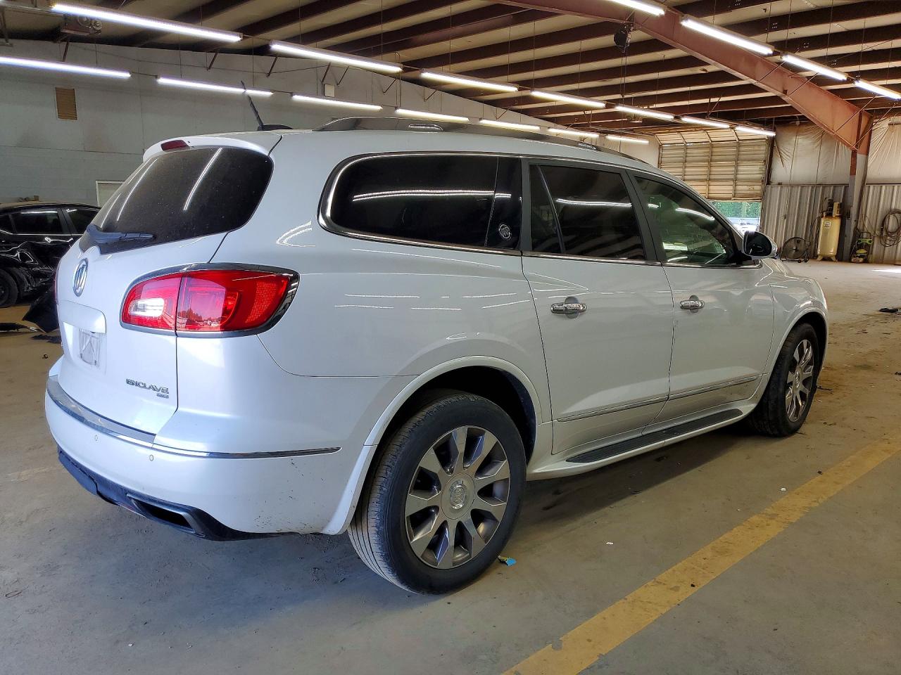 2016 BUICK ENCLAVE photo 5