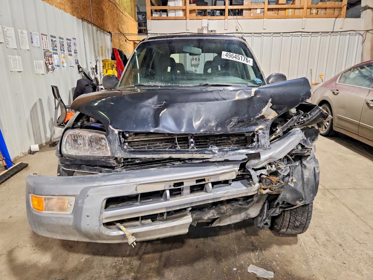 2000 TOYOTA RAV4 BASE photo 13