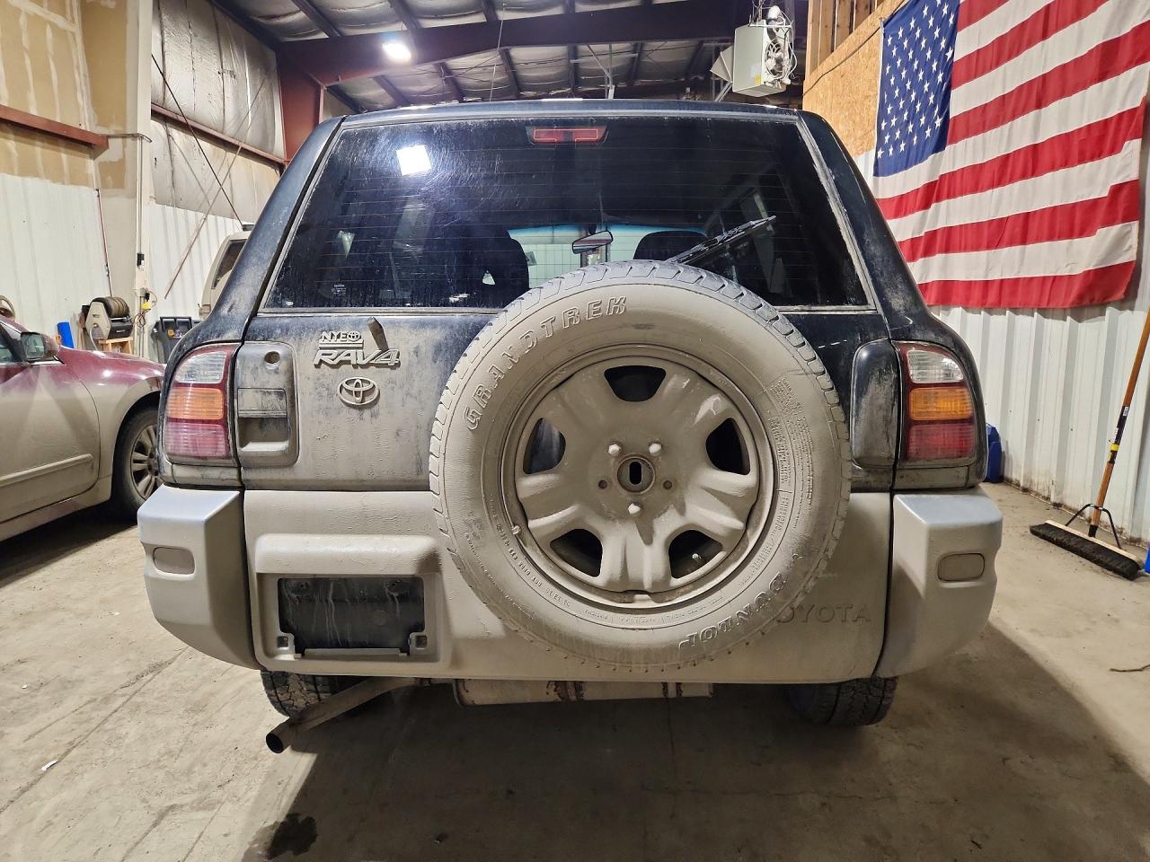 2000 TOYOTA RAV4 BASE photo 16