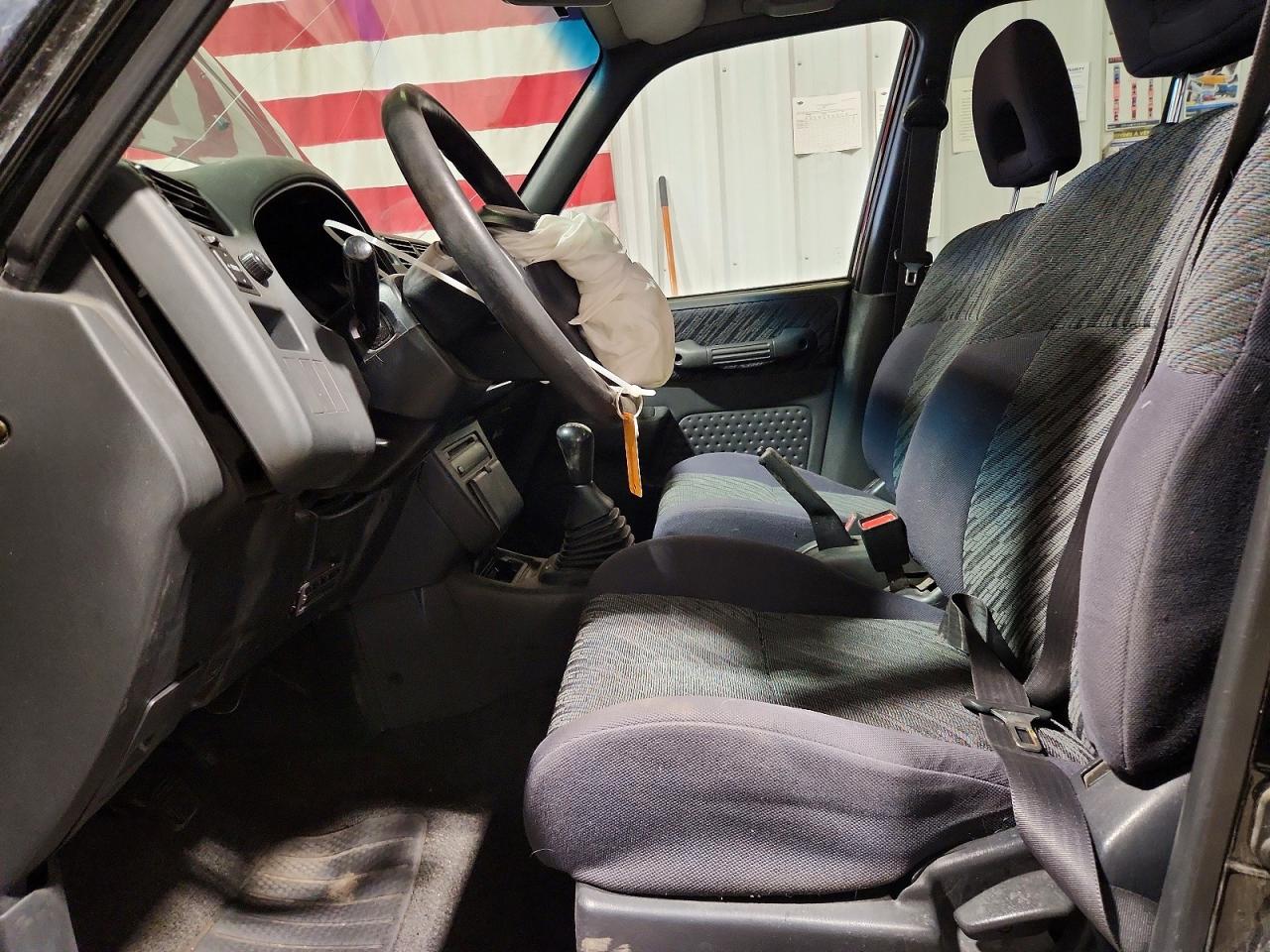 2000 TOYOTA RAV4 BASE photo 19