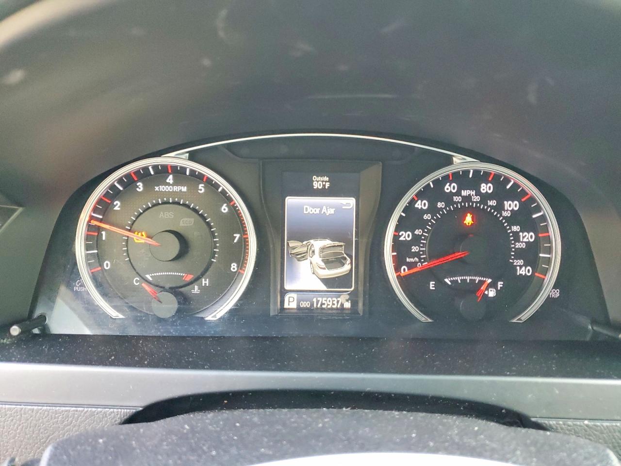 2017 TOYOTA CAMRY SE photo 25