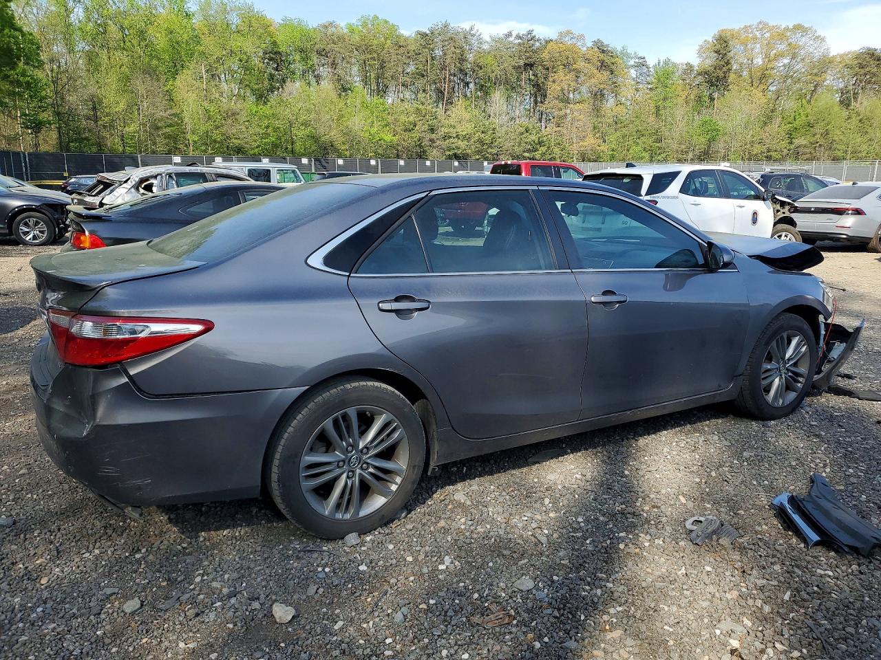 2017 TOYOTA CAMRY SE photo 7