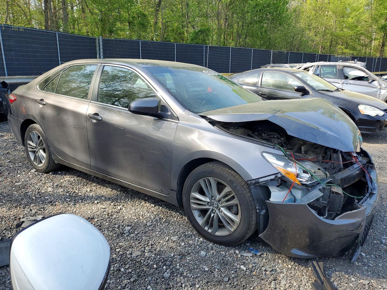 2017 TOYOTA CAMRY SE photo 10