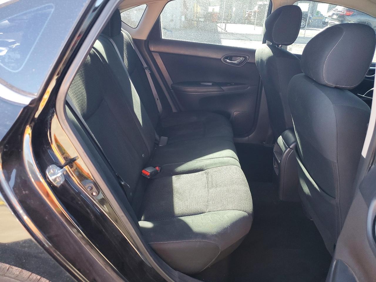 2019 NISSAN SENTRA S photo 10
