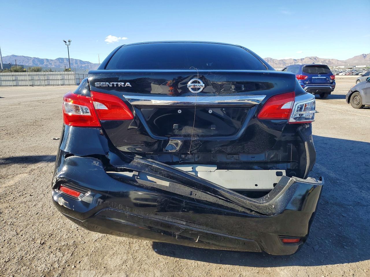 2019 NISSAN SENTRA S photo 6