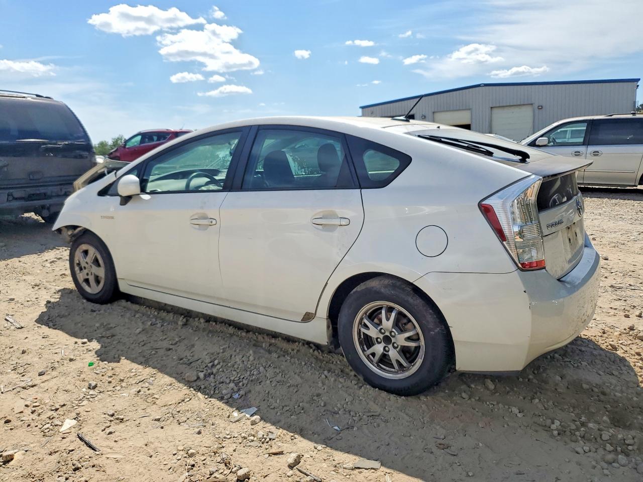 2011 TOYOTA PRIUS TWO photo 3