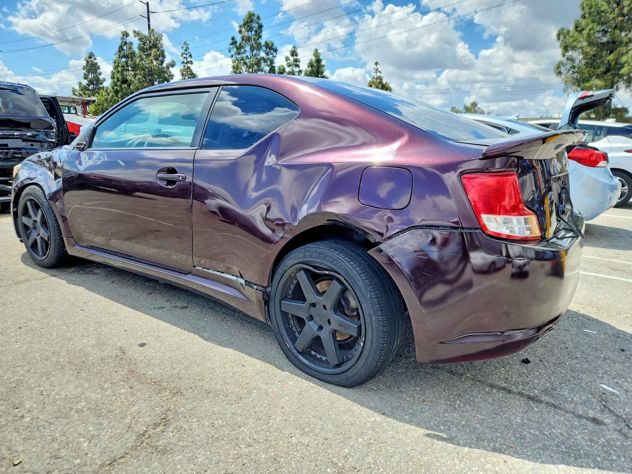 2011 TOYOTA SCION photo 3
