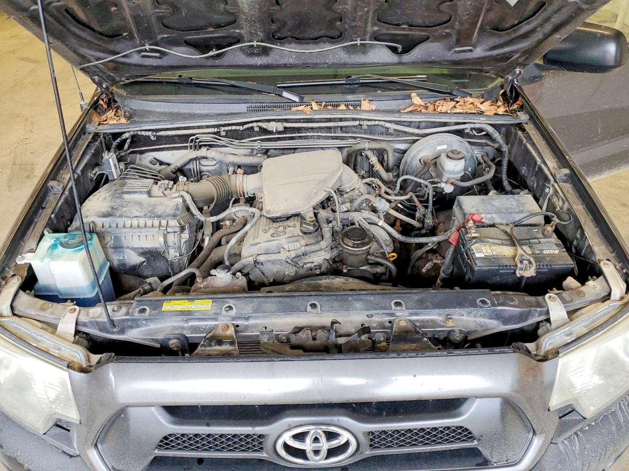 2012 TOYOTA TACOMA BASE photo 31