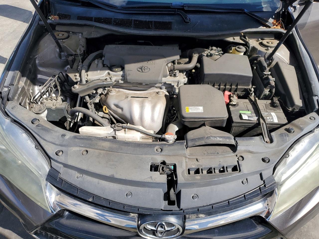 2016 TOYOTA CAMRY SE photo 21