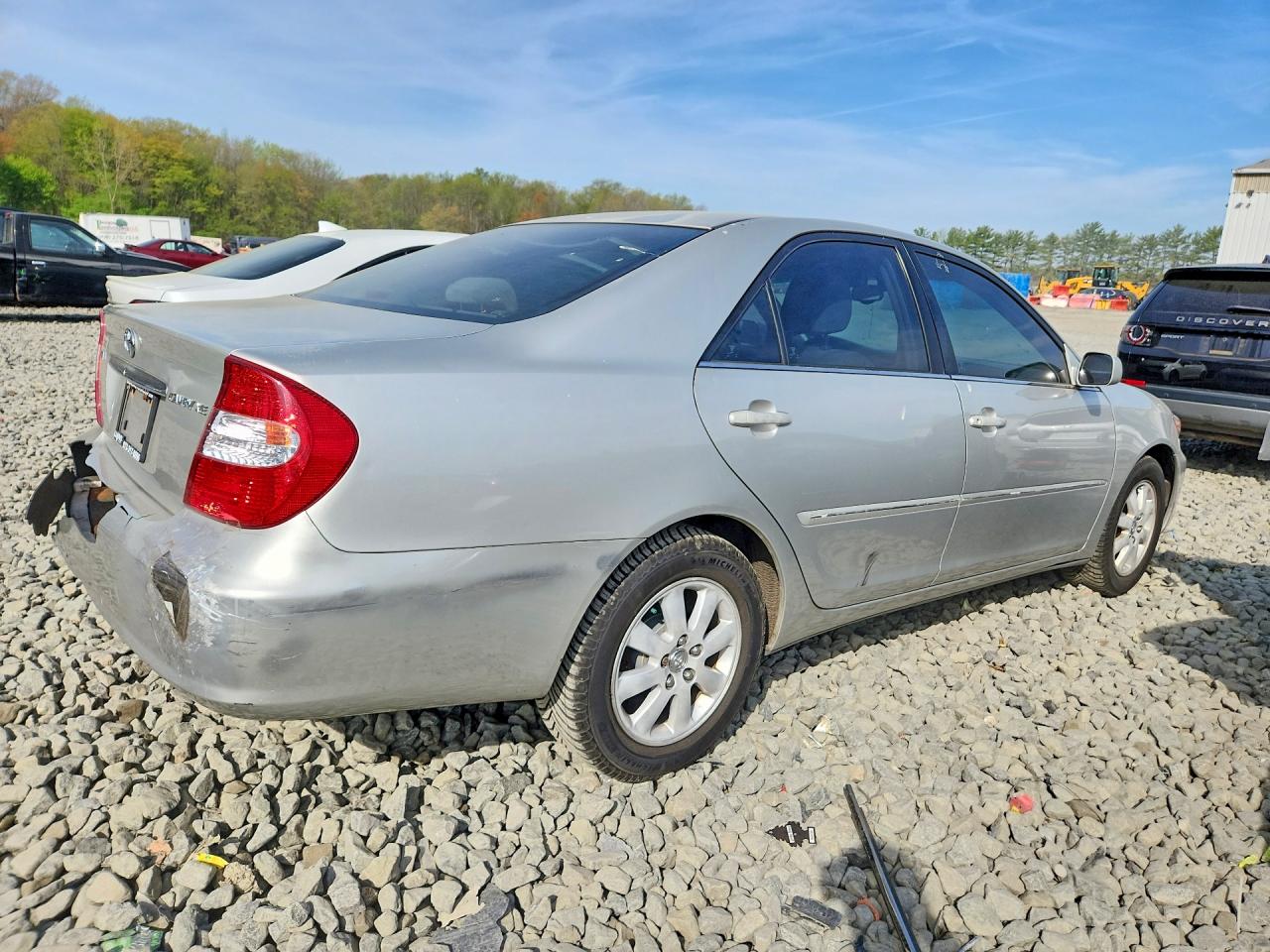 2003 TOYOTA CAMRY XLE photo 5