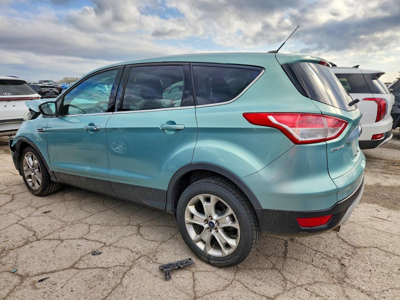 2013 FORD ESCAPE SEL photo 2