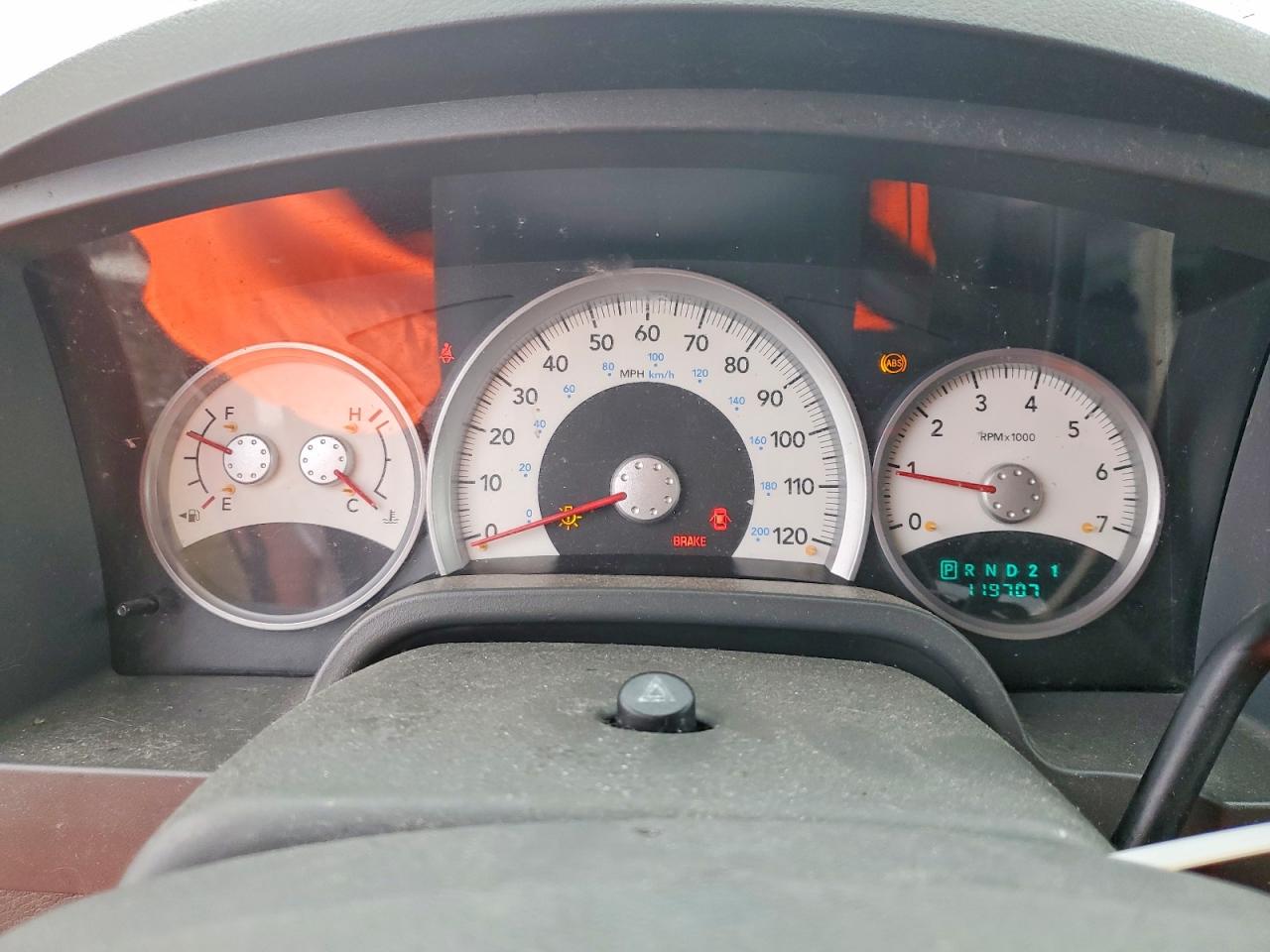 2005 DODGE DAKOTA QUAD SLT photo 17