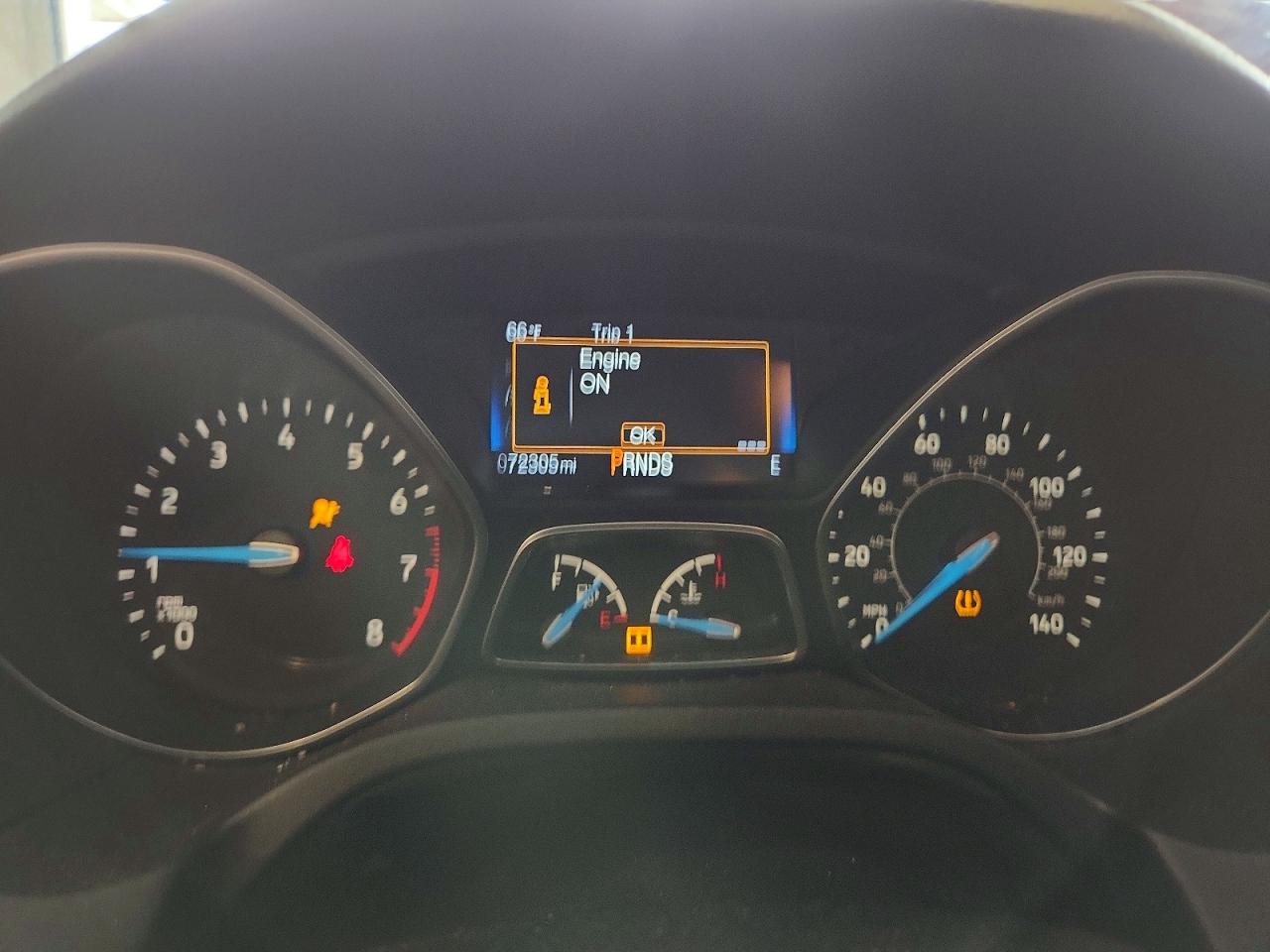 2015 FORD FOCUS SE photo 17