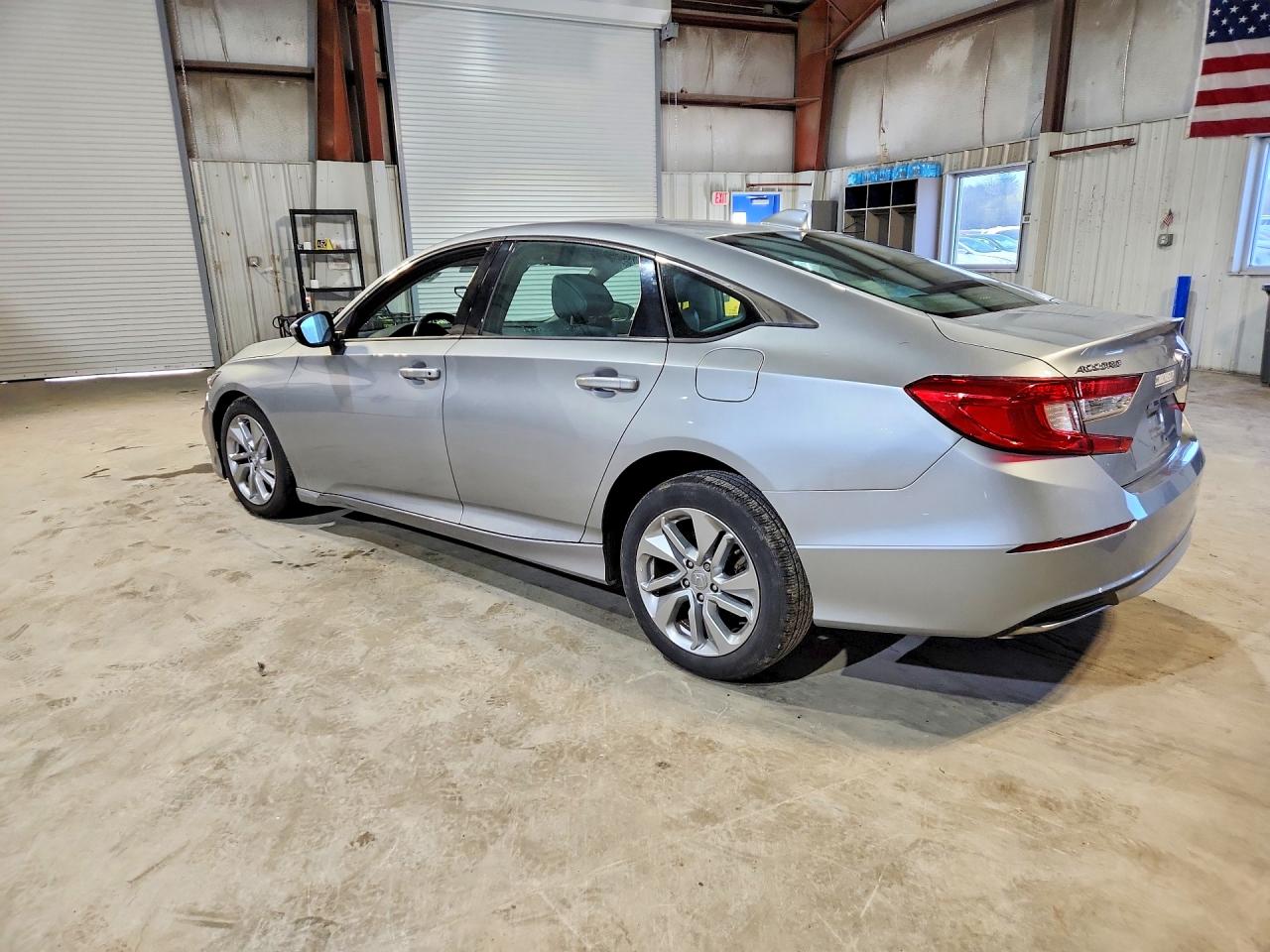2020 HONDA ACCORD LX photo 4