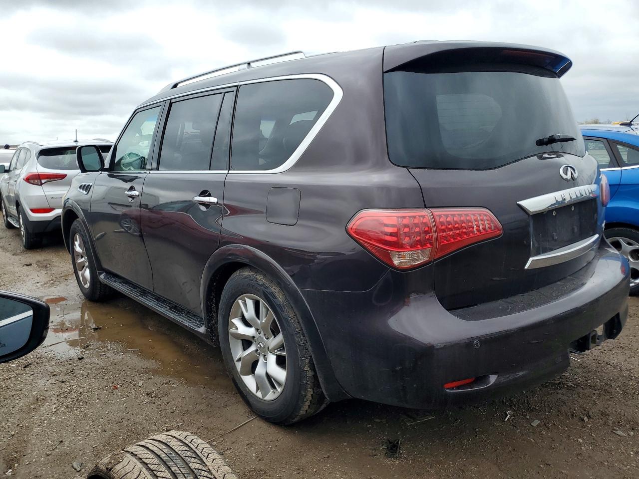2012 INFINITI QX56 BASE photo 3