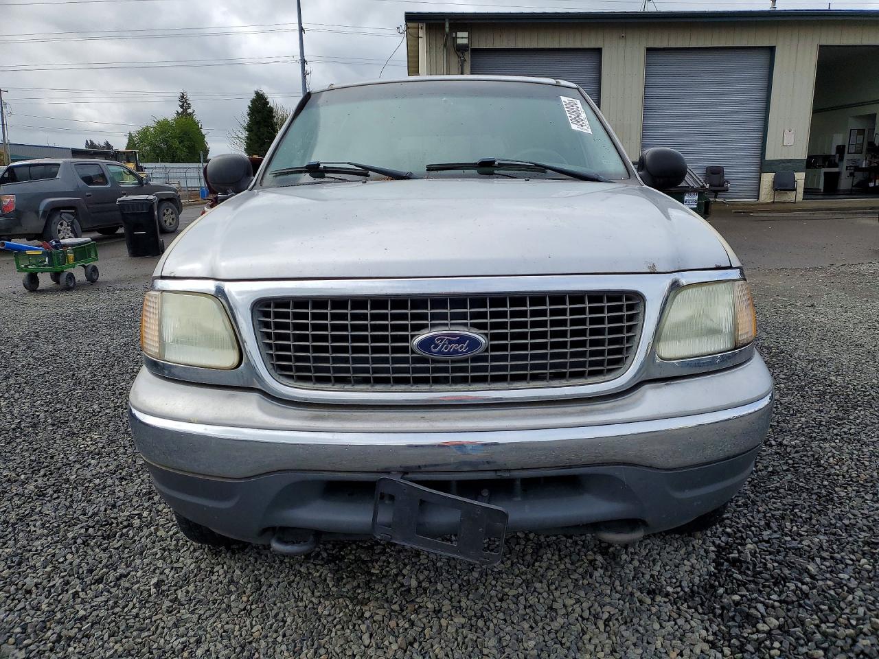 2002 FORD EXPEDITION XLT photo 13