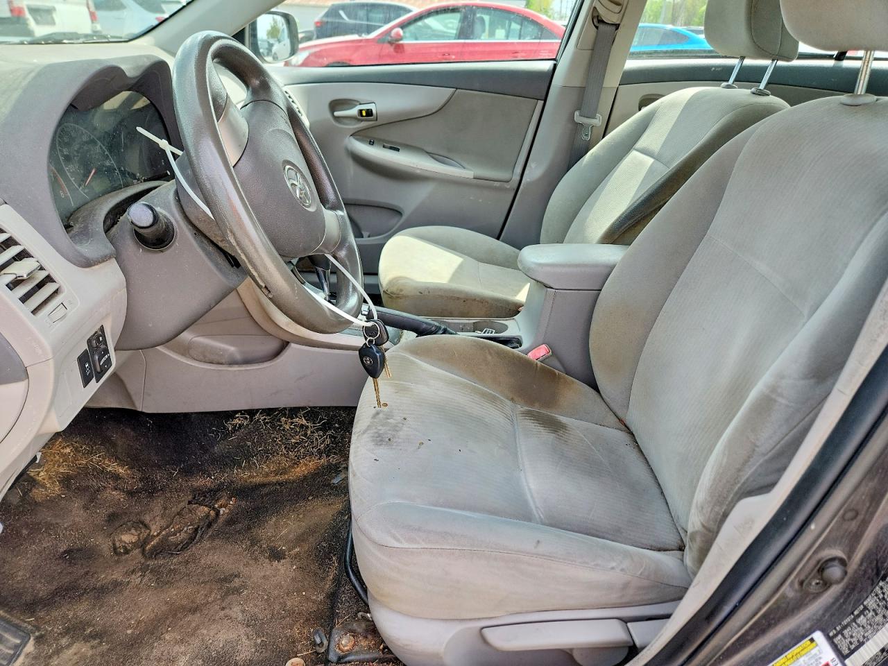 2010 TOYOTA COROLLA LE photo 13