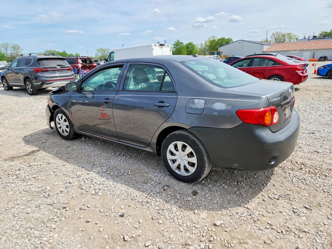 2010 TOYOTA COROLLA LE photo 3