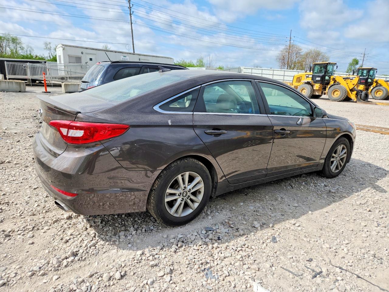 2015 HYUNDAI SONATA SE photo 7