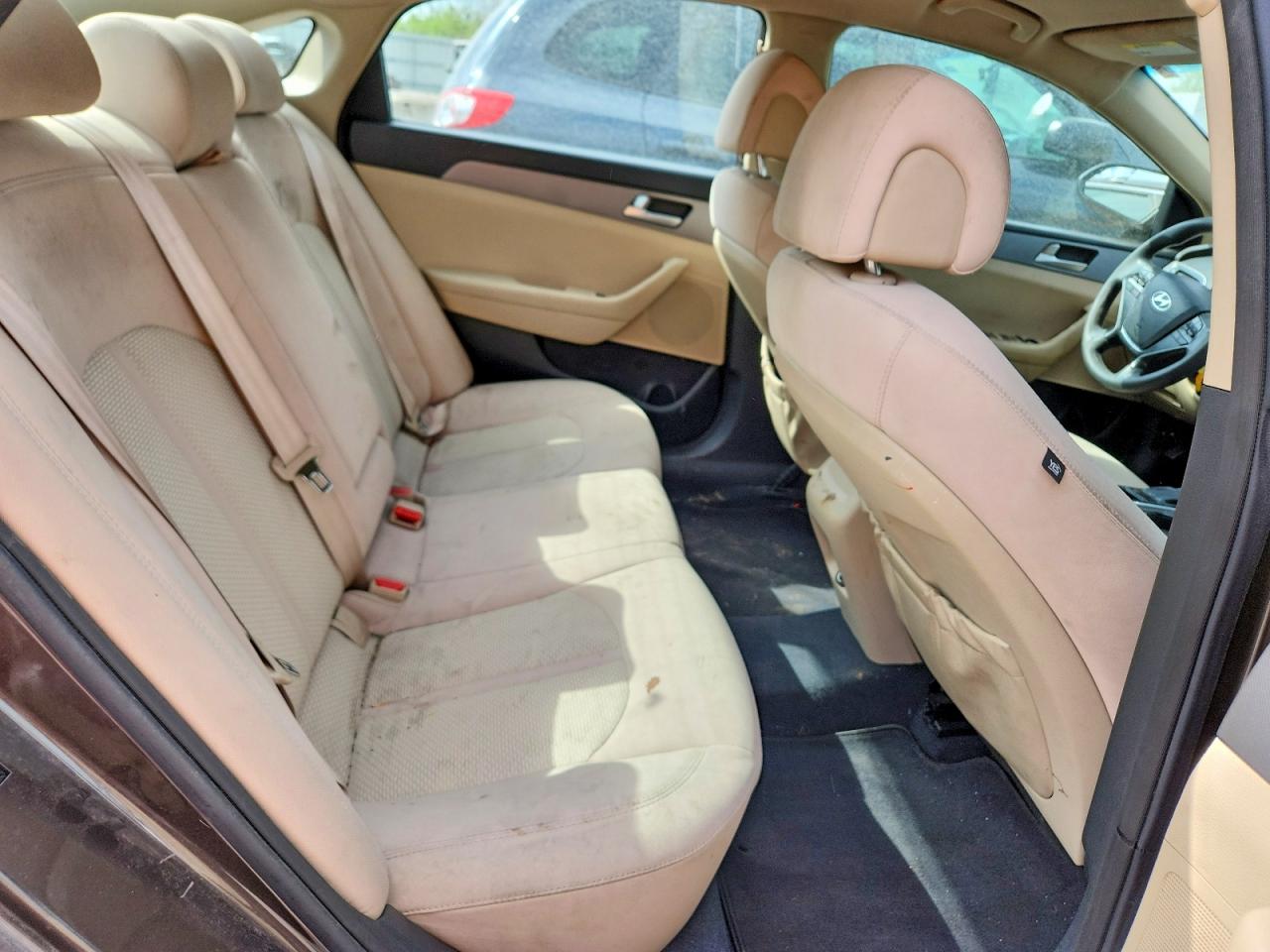 2015 HYUNDAI SONATA SE photo 28