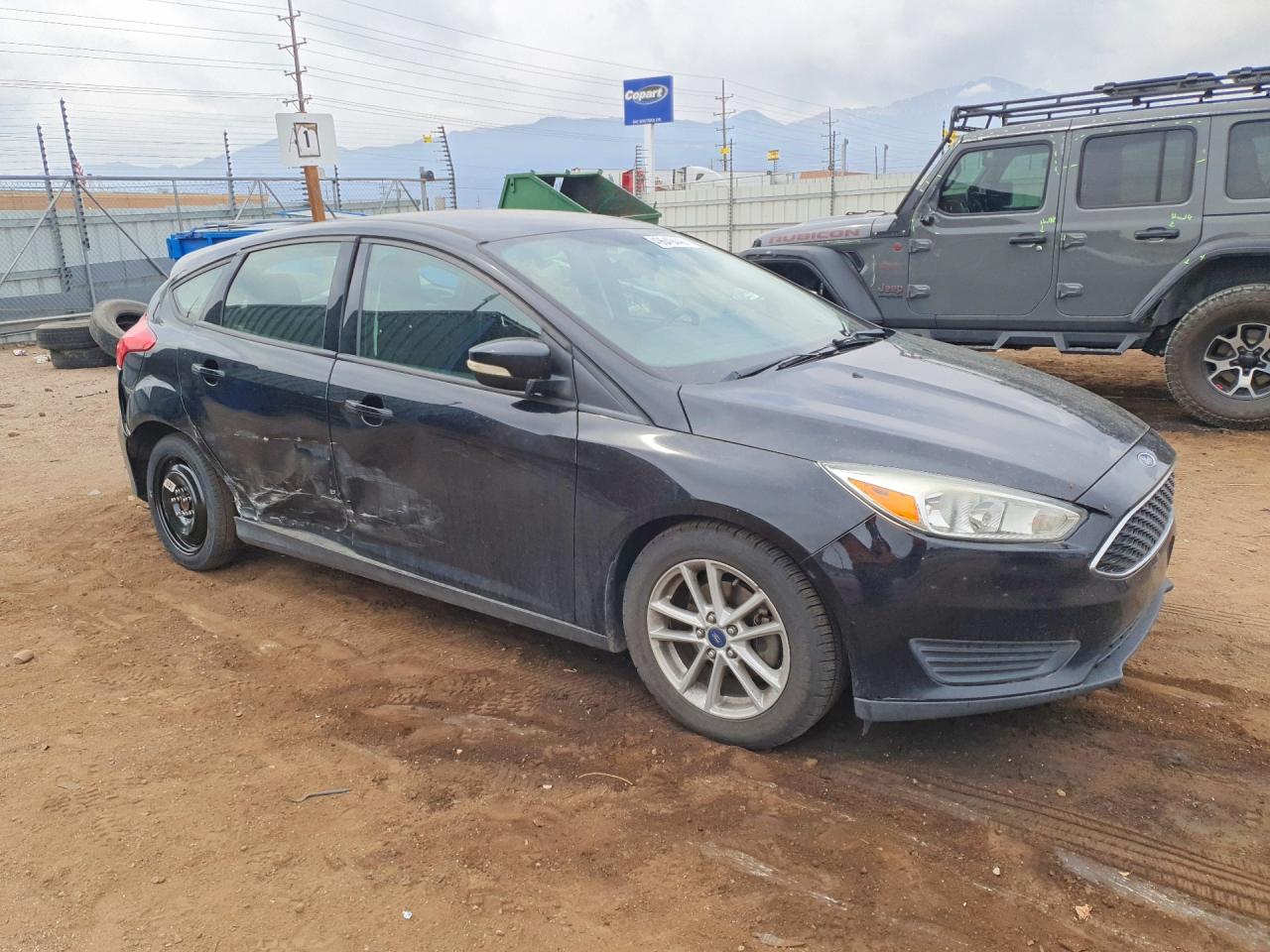 2018 FORD FOCUS SE photo 4