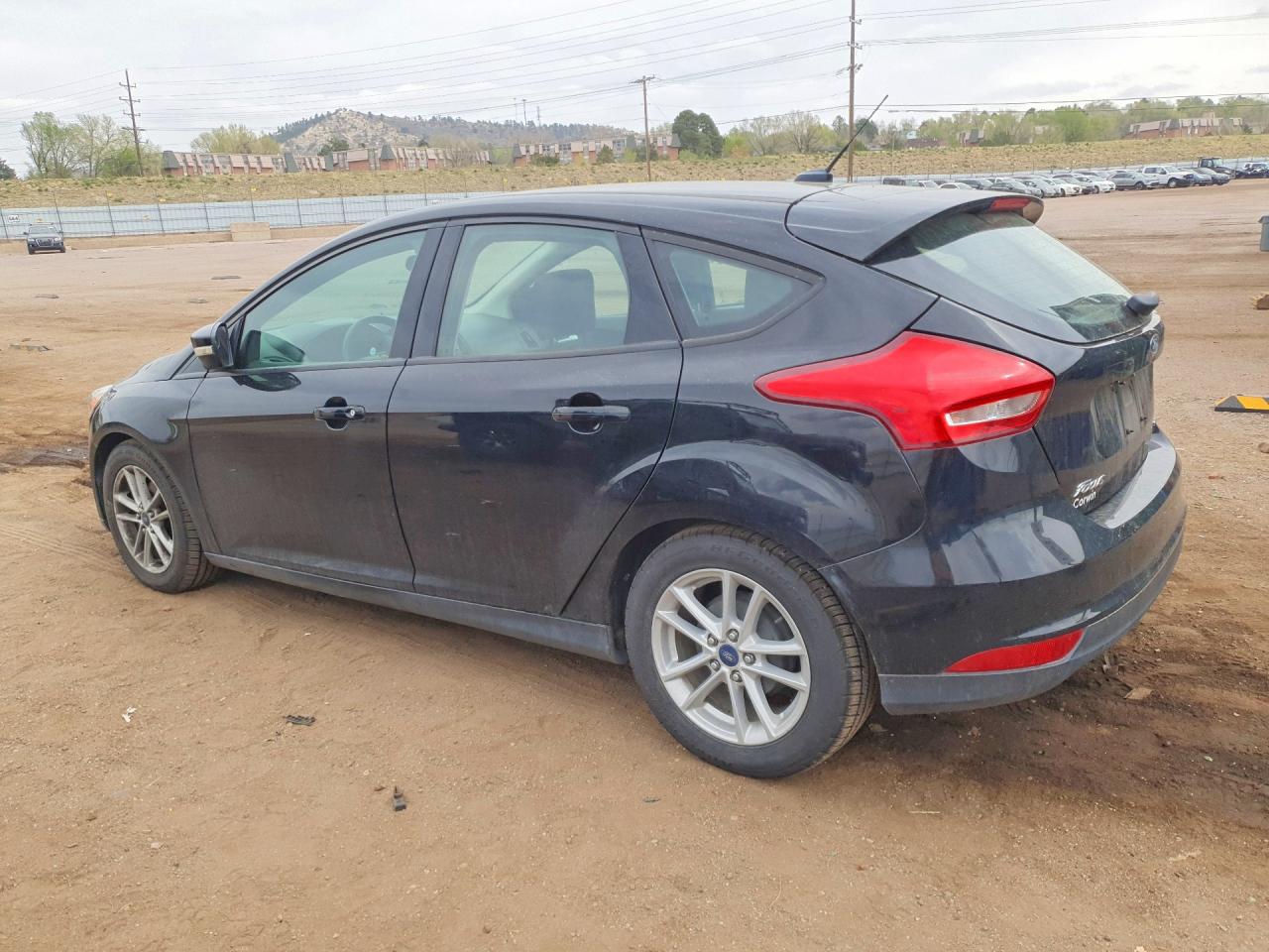 2018 FORD FOCUS SE photo 2