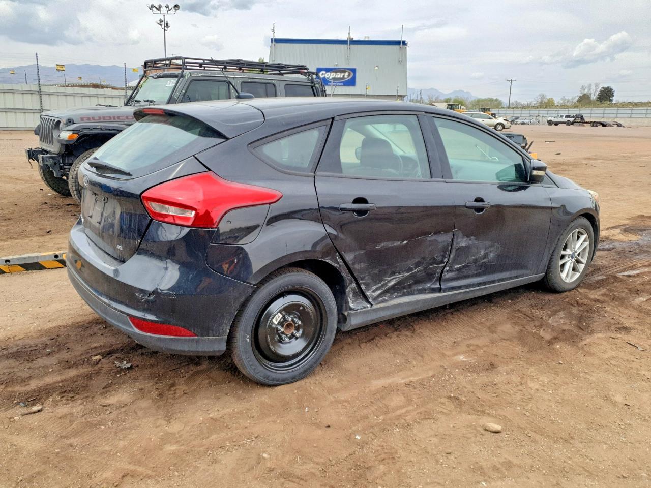 2018 FORD FOCUS SE photo 3