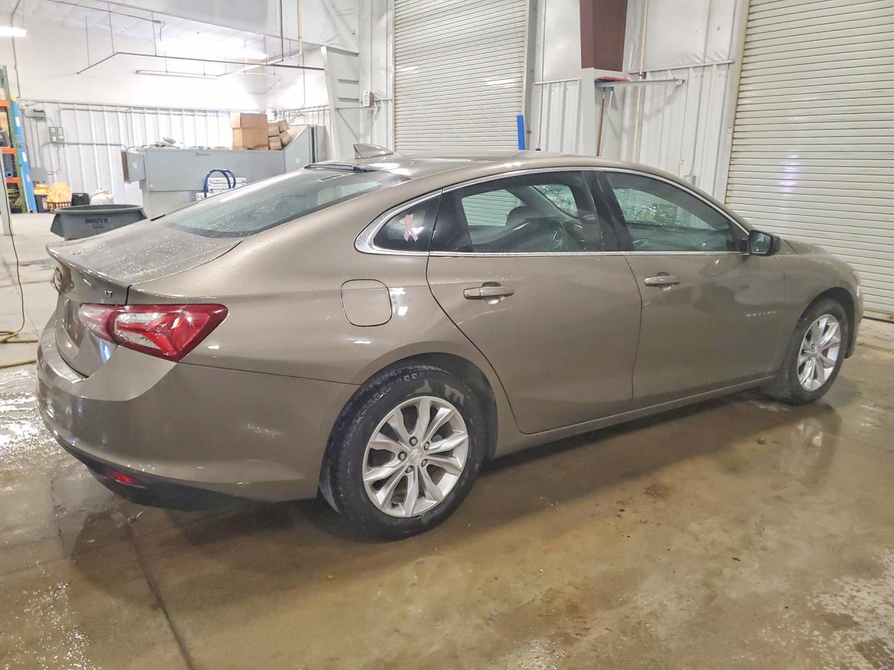 2020 CHEVROLET MALIBU LT photo 3