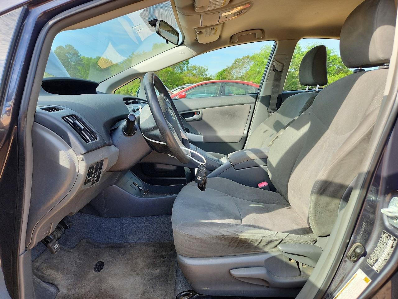 2011 TOYOTA PRIUS TWO photo 13
