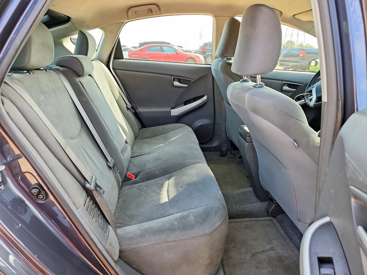 2011 TOYOTA PRIUS TWO photo 19