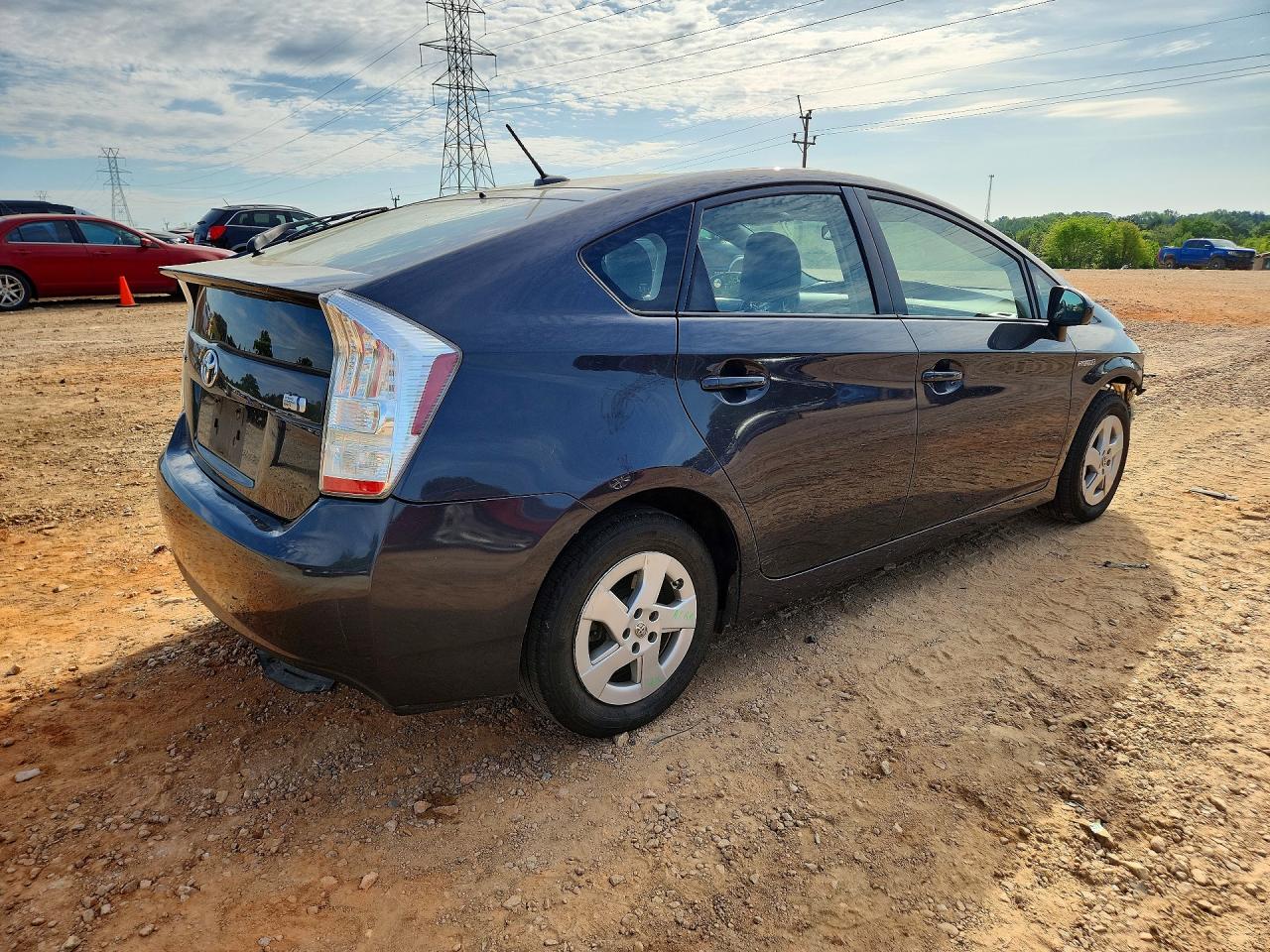 2011 TOYOTA PRIUS TWO photo 5