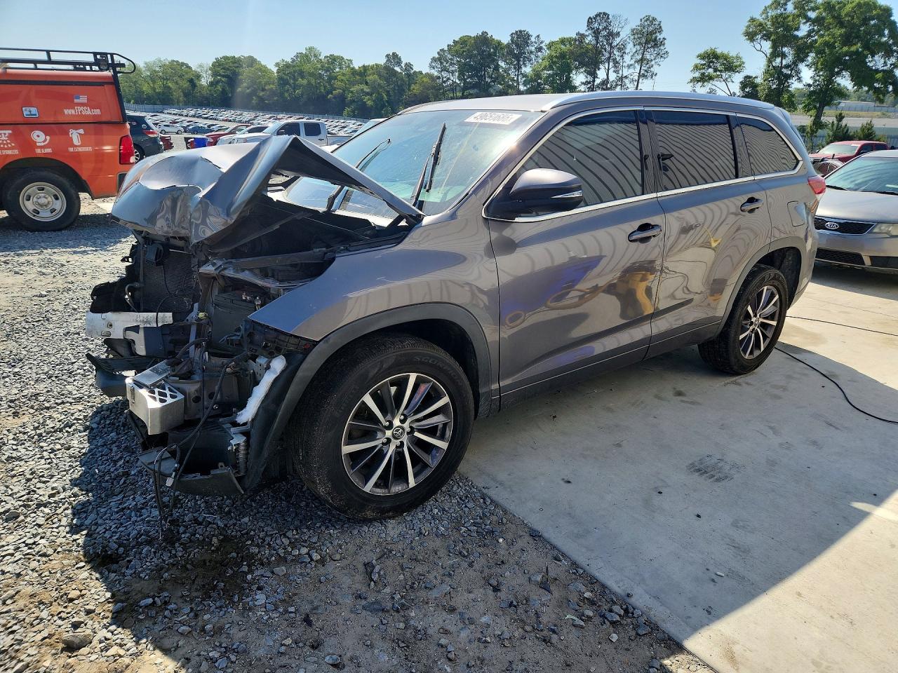 2018 TOYOTA HIGHLANDER