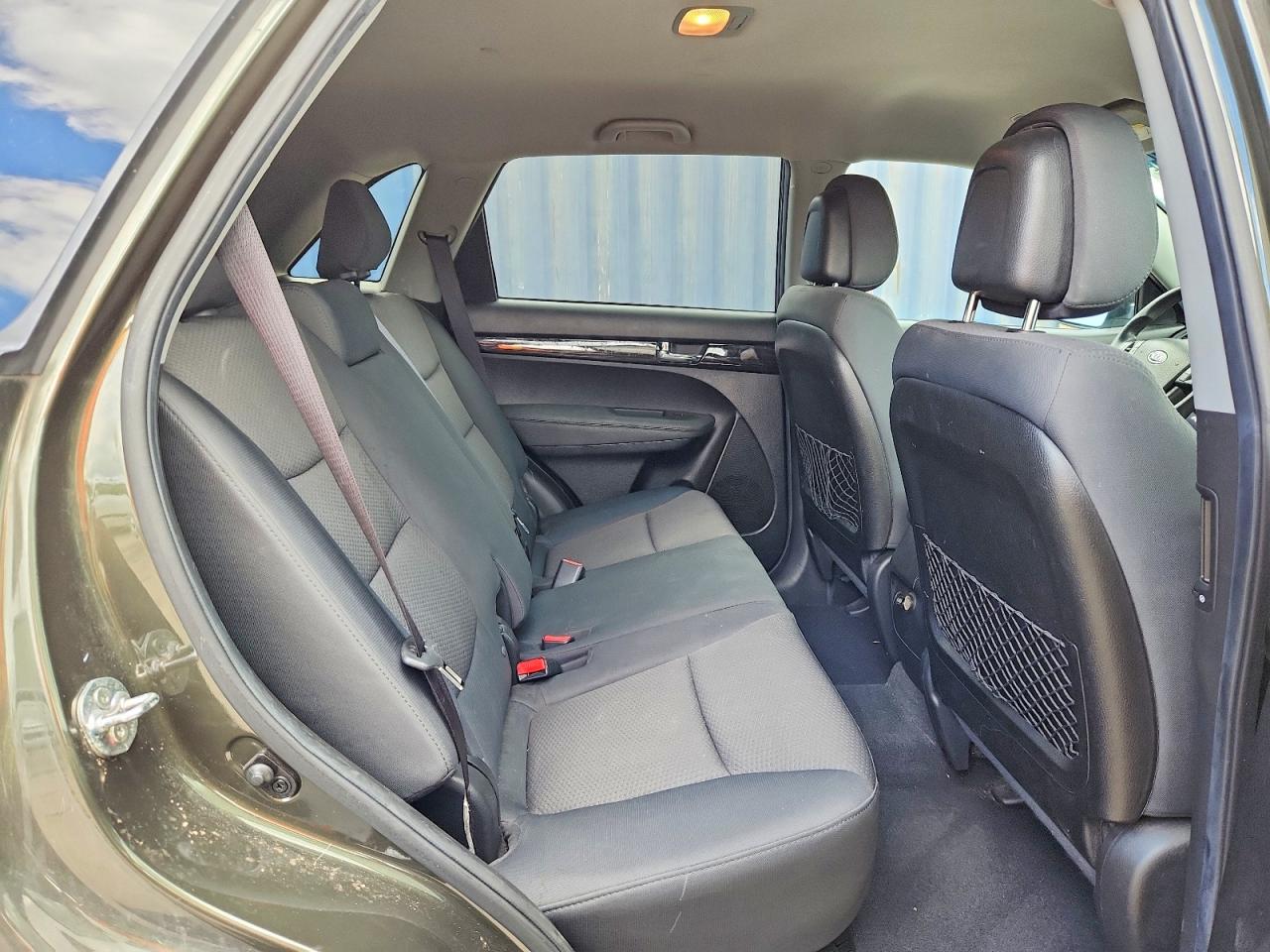 2012 KIA SORENTO LX photo 21