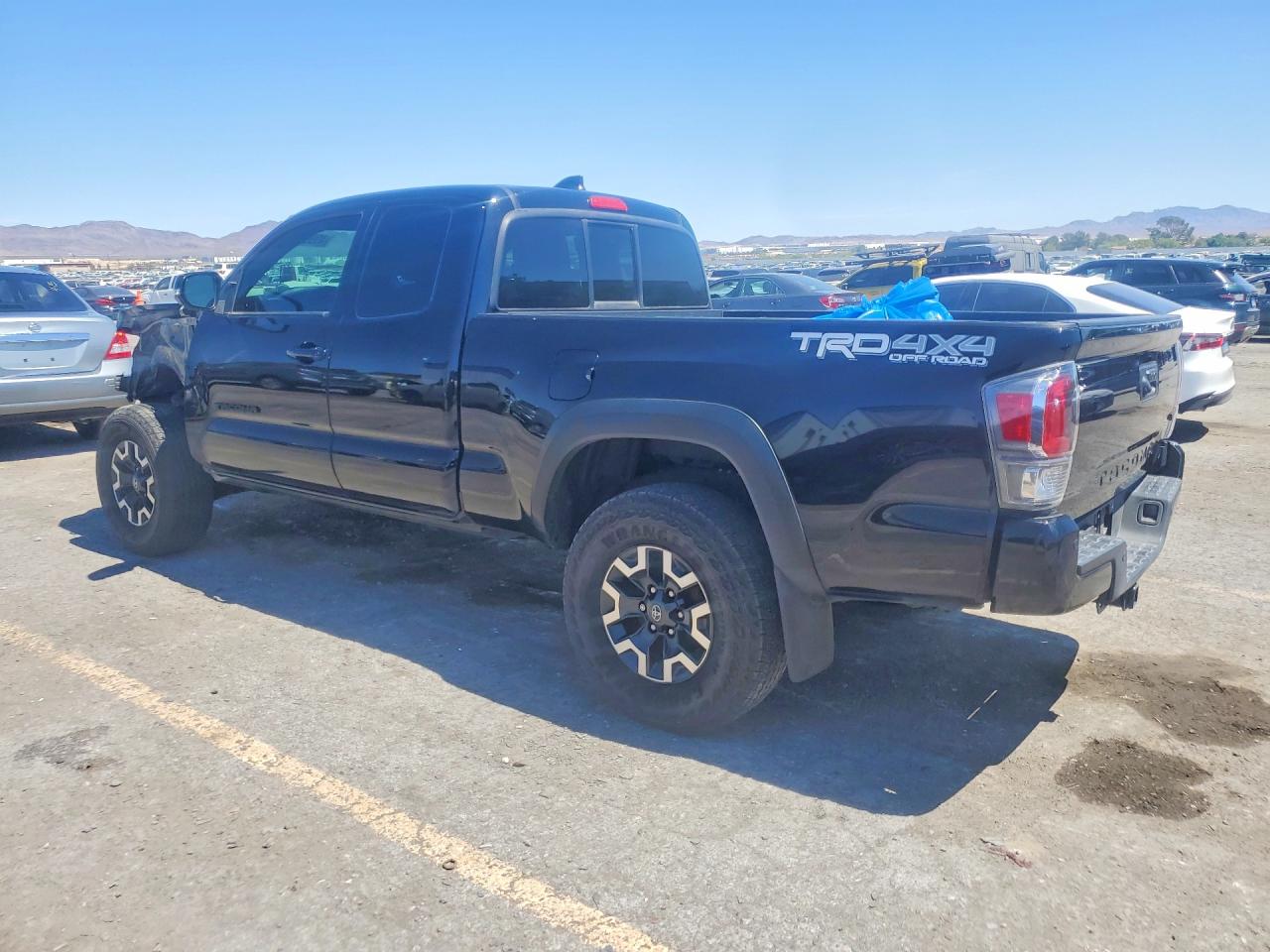 2021 TOYOTA TACOMA TRD OFF-ROAD photo 3
