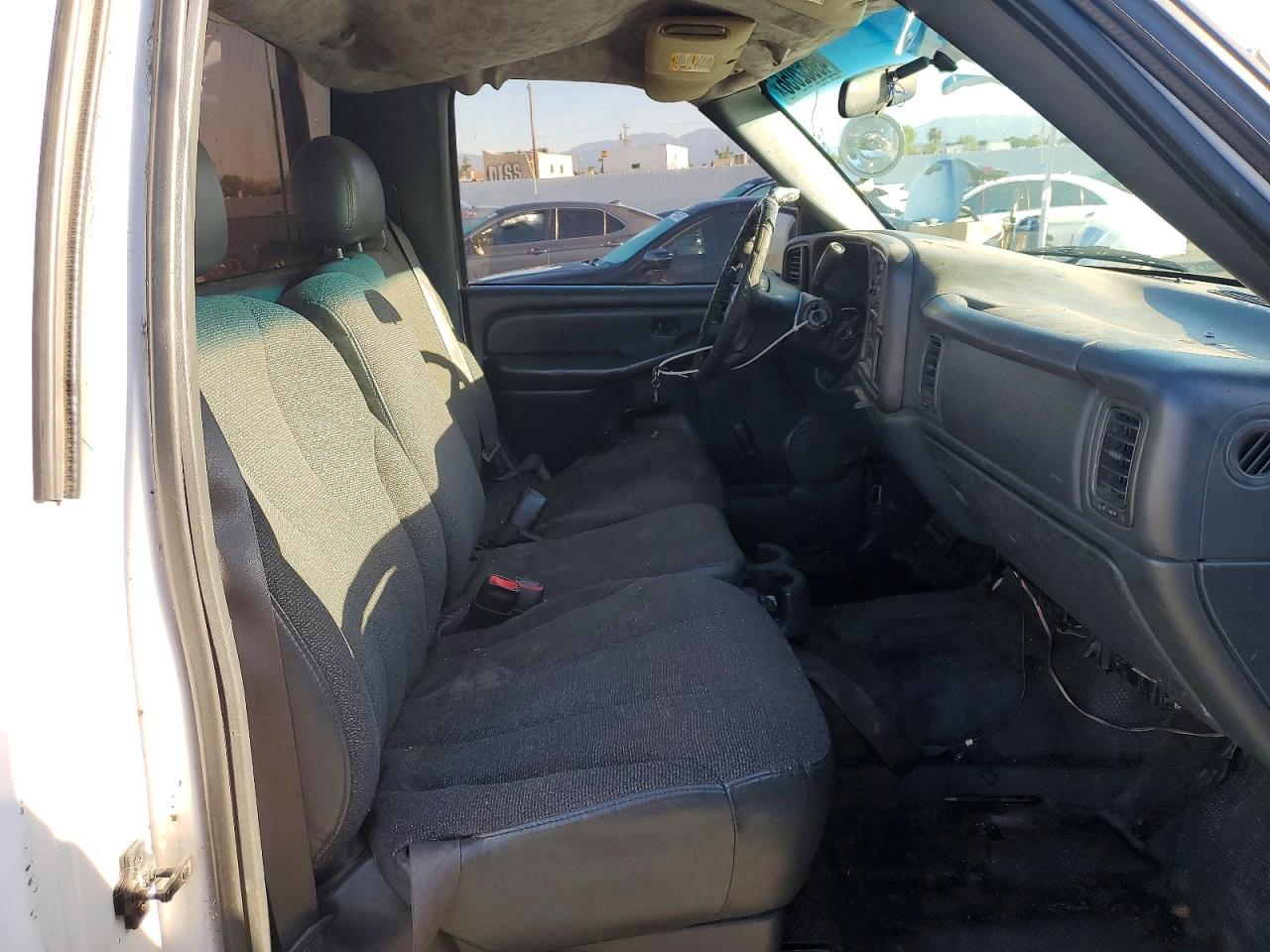 2002 CHEVROLET SILVERADO C2500 photo 19