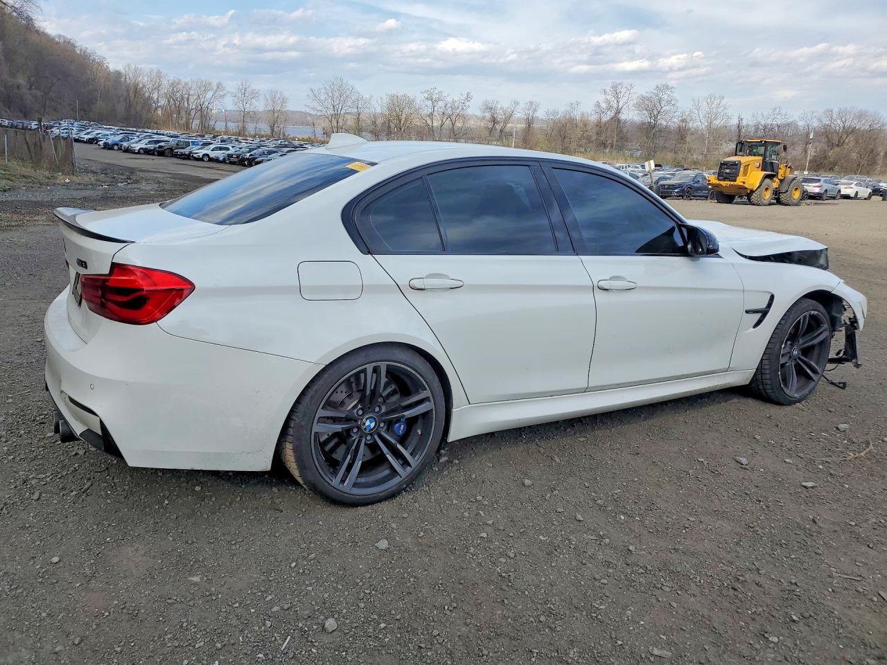 2017 BMW M3 photo 3