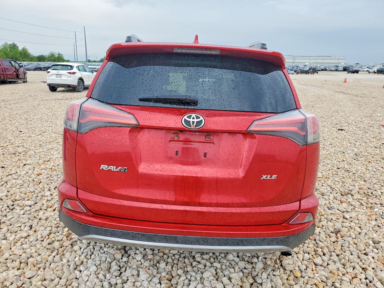 2016 TOYOTA RAV4 XLE photo 11