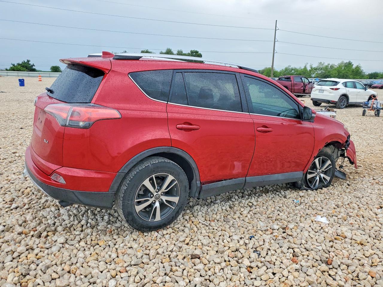 2016 TOYOTA RAV4 XLE photo 5