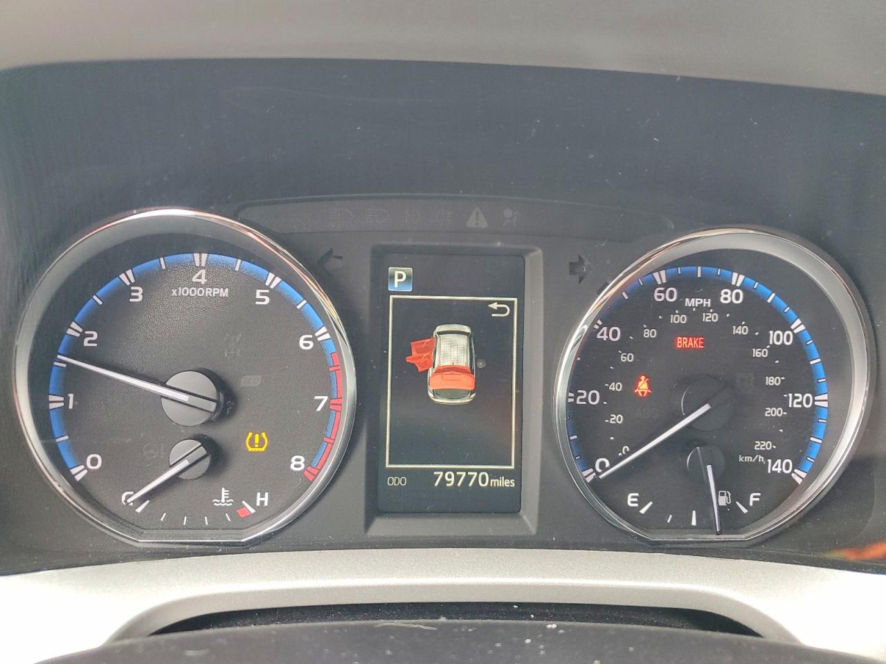 2016 TOYOTA RAV4 XLE photo 17