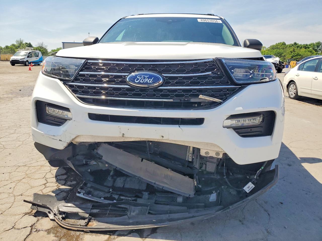 2020 FORD EXPLORER XLT photo 9