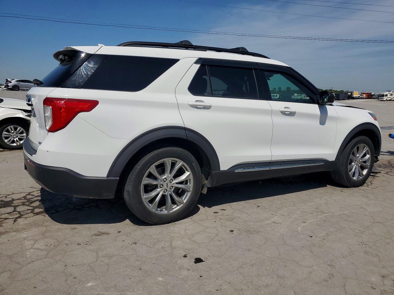 2020 FORD EXPLORER XLT photo 5